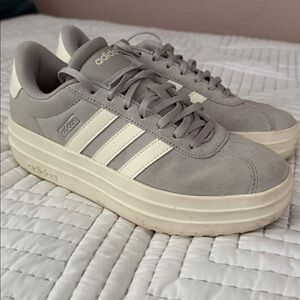 ADIDAS VL COURT SNEAKERS SIZE US 8